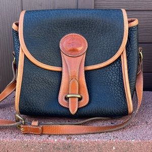 Dooney & Bourke leather shoulder purse